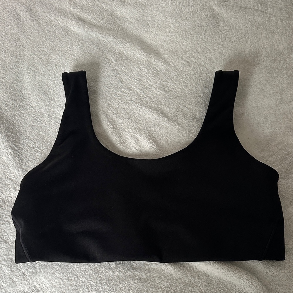 Nike - Black light weight sports bra - size Medium